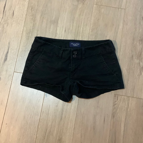 Black shorts - Picture 1 of 4